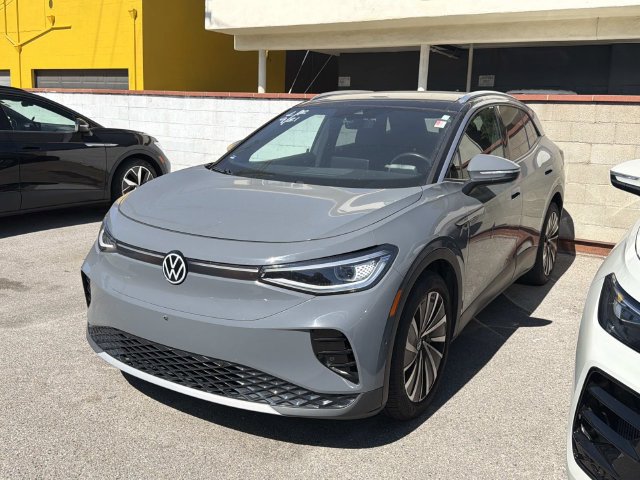 Certified 2023 Volkswagen ID.4 Pro S Plus RWD image 3