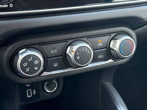 Used 2023 Nissan Versa S w/ S Plus Package image 24