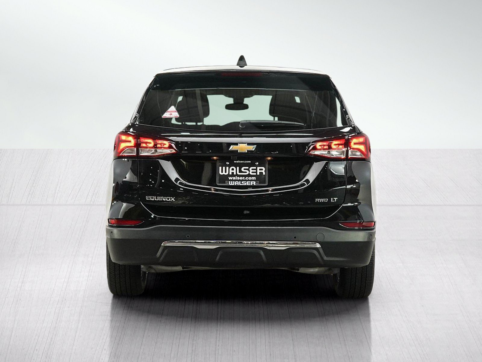 Used 2024 Chevrolet Equinox LT AWD/4WD image 4