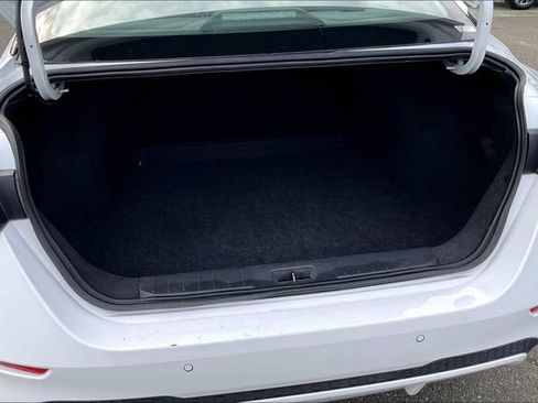 Used 2024 Nissan Sentra SV image 26