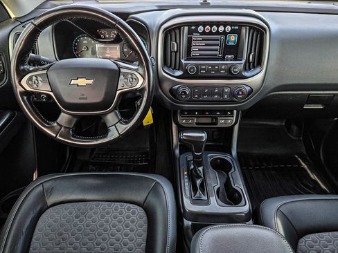 Used 2018 Chevrolet Colorado Z71 image 36