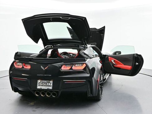 Used 2019 Chevrolet Corvette Z06 RWD image 36