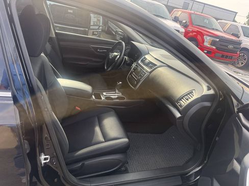 Used 2018 Nissan Altima 2.5 SR FWD image 10