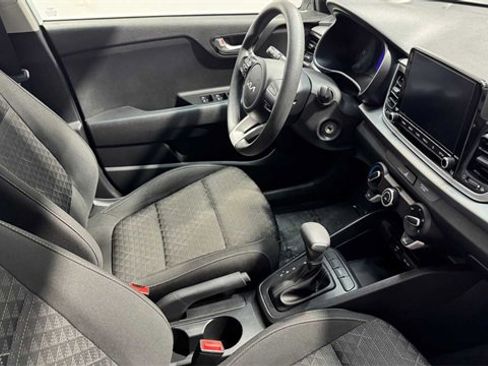 Used 2022 Kia Rio LX image 11