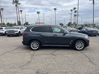 Used 2021 BMW X5 xDrive40i w/ Premium Package 3 AWD/4WD video 4