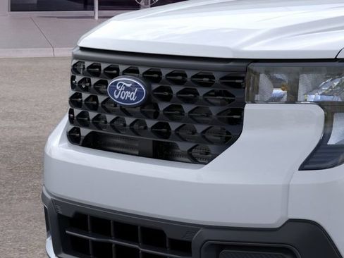 New 2026 Ford Maverick XLT w/ XLT Luxury Package FWD image 19