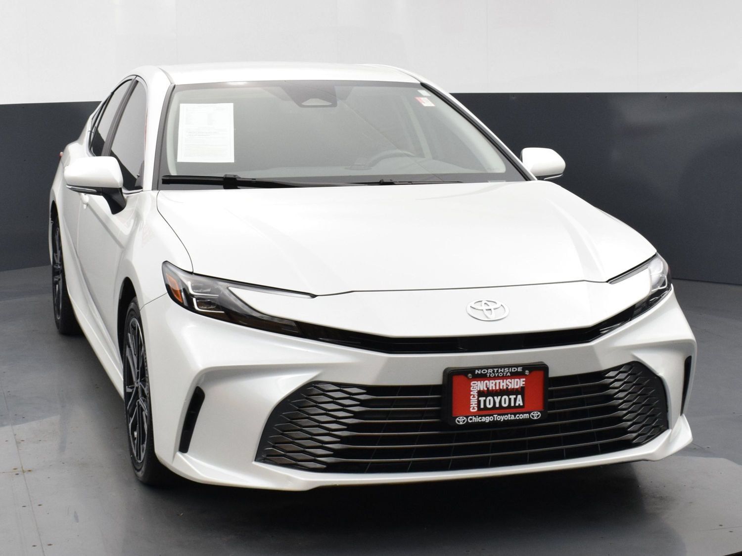Used 2026 Toyota Camry XLE FWD image 7