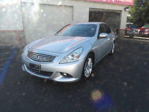 Used 2013 INFINITI G37 Journey w/ Premium Pkg RWD image 1