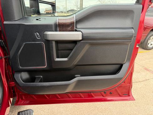 Used 2017 Ford F250 Platinum w/ Platinum Ultimate Package image 29