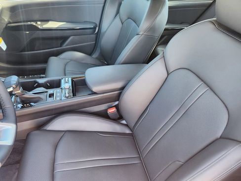 New 2025 Kia K5 EX image 8