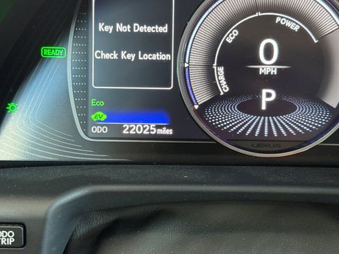 Certified 2023 Lexus ES 300h w/ Premium Package FWD image 34
