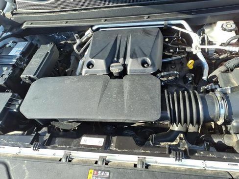 Used 2025 GMC Canyon Elevation image 25