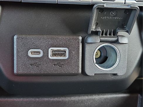 Used 2019 Chevrolet Silverado 1500 RST w/ All-Star Edition image 17