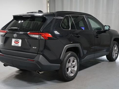 Used 2025 Toyota RAV4 XLE FWD image 8