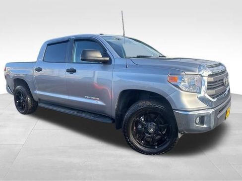 Used 2015 Toyota Tundra SR5 image 1