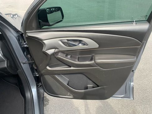 Used 2020 Chevrolet Traverse LS AWD/4WD image 20