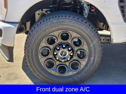 New 2026 Ford F250 Lariat w/ Black Appearance Package AWD/4WD image 10
