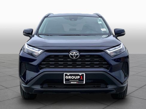 Used 2025 Toyota RAV4 XLE FWD image 4