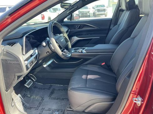 New 2026 Cadillac Lyriq V image 24