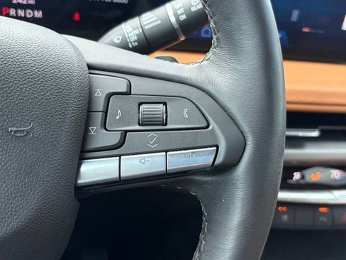 Used 2024 Cadillac XT4 Premium Luxury FWD image 20