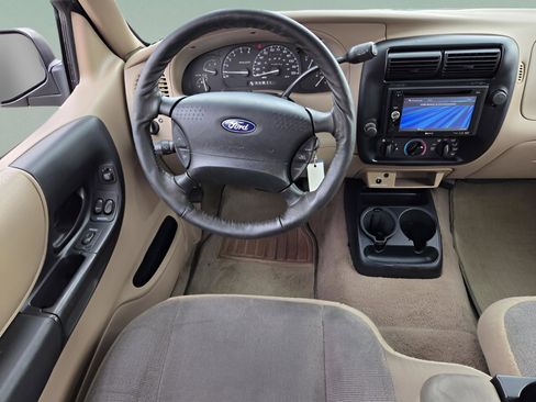 Used 2002 Ford Ranger XLT image 9
