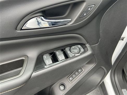 Certified 2023 Chevrolet Equinox Premier image 15