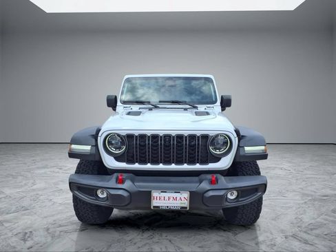 Used 2024 Jeep Wrangler Unlimited Rubicon w/ Technology Group AWD/4WD image 2