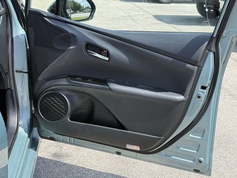 Used 2019 Toyota Prius Limited FWD image 35