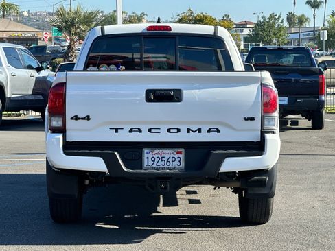 Used 2022 Toyota Tacoma SR5 image 4