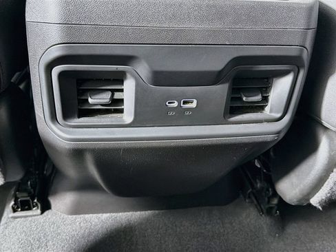 Used 2024 Chevrolet Silverado 1500 LT Trail Boss w/ LT Trail Boss Premium Package AWD/4WD image 26