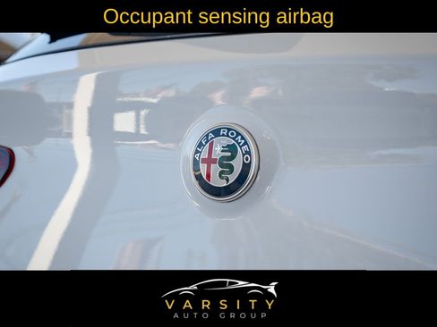 Used 2022 Alfa Romeo Stelvio Veloce image 37