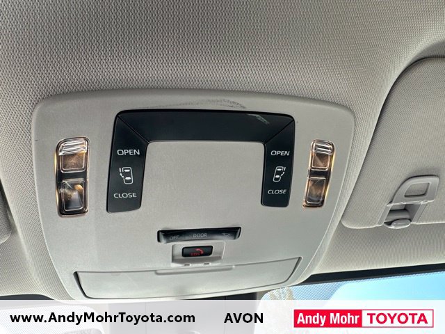 Used 2021 Toyota Sienna LE FWD image 23