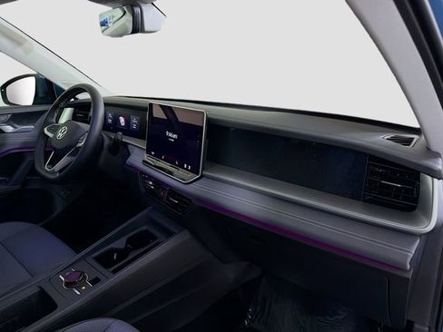 New 2026 Volkswagen Tiguan SE image 28