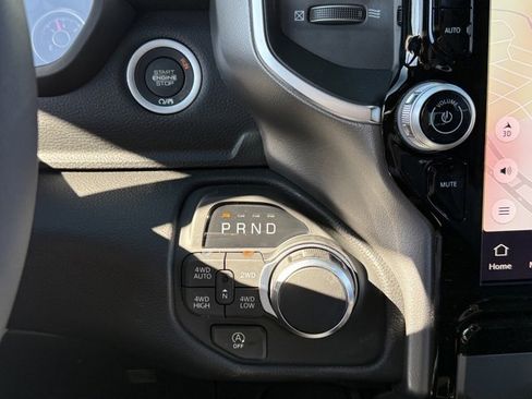 New 2026 RAM 1500 4x4 Crew Cab image 23