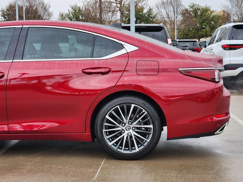 Certified 2025 Lexus ES 350 12.3-in Lexus Interface, Panor image 10