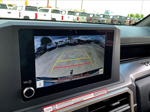 Used 2025 Toyota Tacoma SR5 image 27