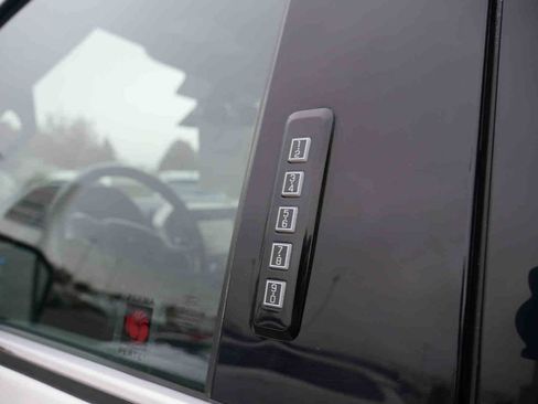 Used 2015 Ford F150 Platinum w/ Equipment Group 701A Luxury image 15