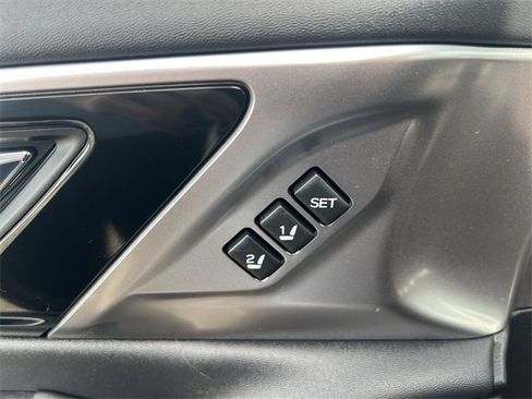 Certified 2023 Subaru Outback Limited XT image 30