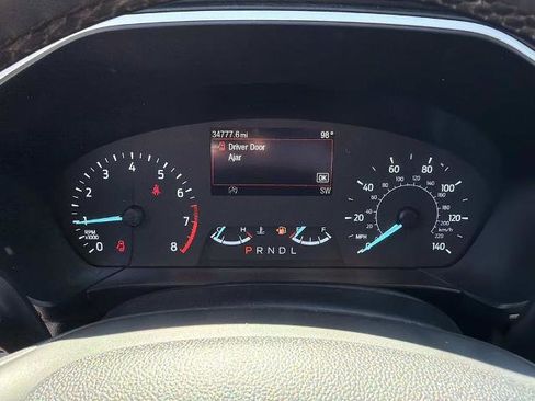 Certified 2022 Ford Escape SE w/ SE Sport Appearance Package image 23