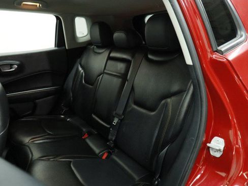 Used 2018 Jeep Compass Limited AWD/4WD image 29