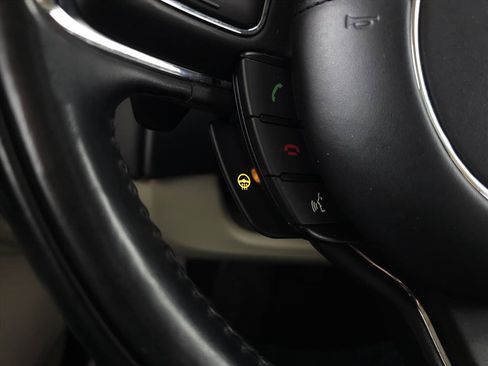 Used 2016 Jaguar XJ L Portfolio image 21