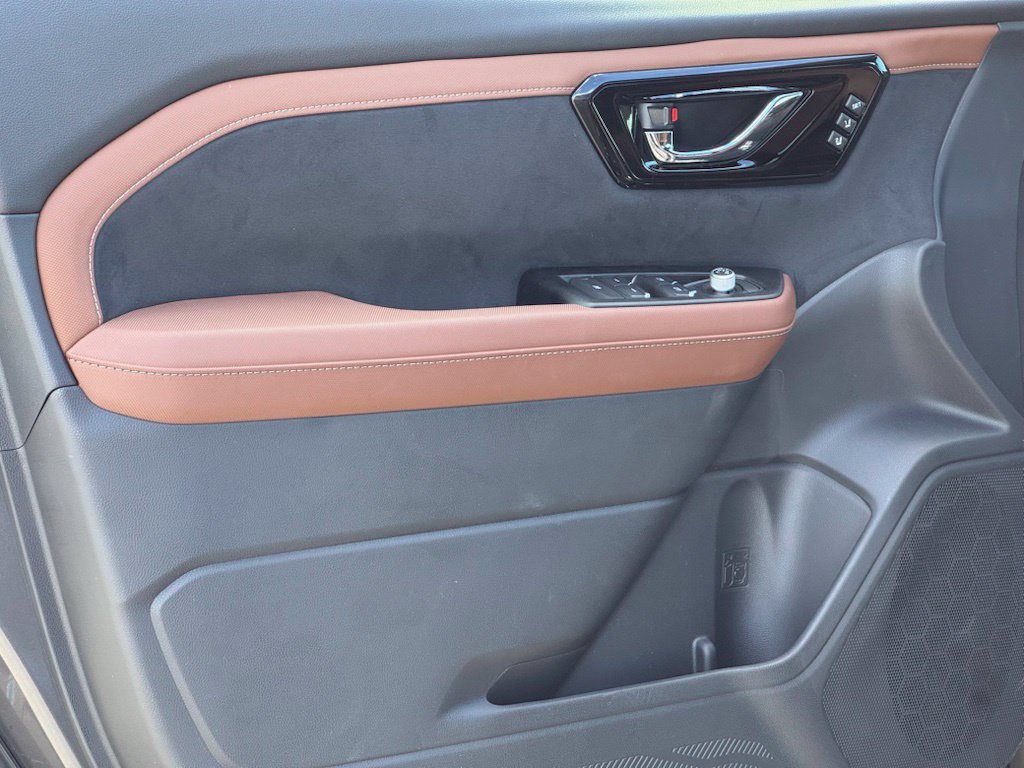 New 2026 Subaru Forester Touring AWD/4WD image 7