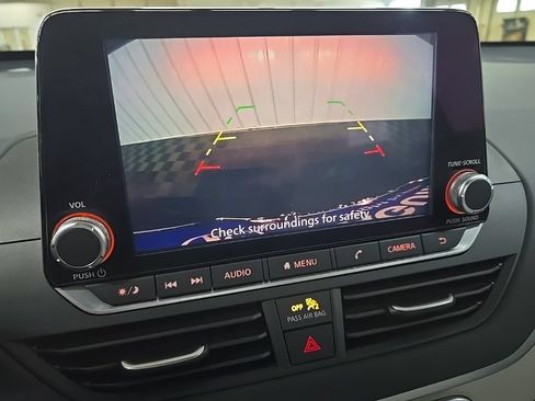 Used 2020 Nissan Altima 2.5 S FWD image 24