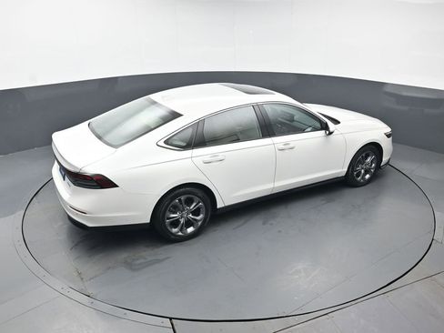 Used 2024 Honda Accord EX-L image 37