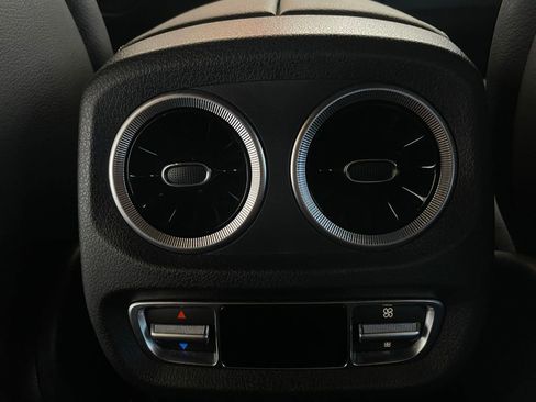 Used 2025 Mercedes-Benz G 550 image 18