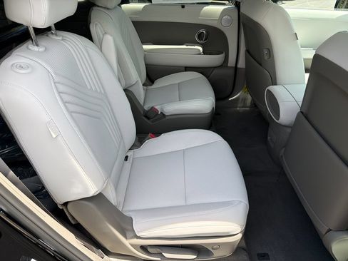 New 2026 Hyundai Palisade SEL Premium FWD image 16