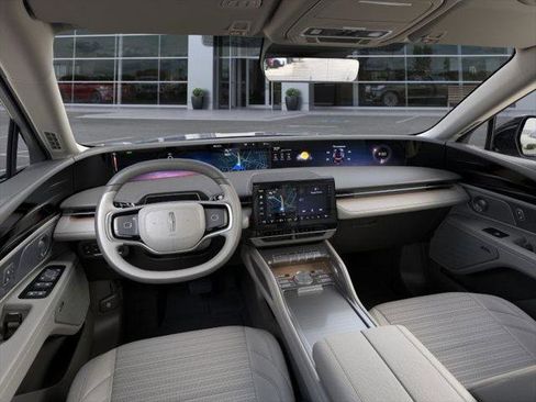 New 2025 Lincoln Nautilus Reserve w/ Jet Appearance Package image 9