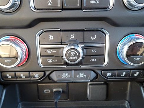 Used 2024 GMC Yukon SLT image 25