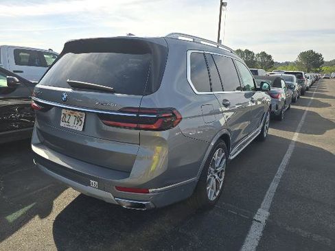 Used 2024 BMW X7 xDrive40i AWD/4WD image 3