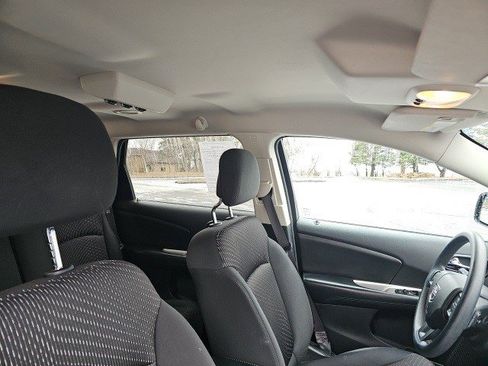 Used 2015 Dodge Journey SXT w/ Flexible Seating Group image 13